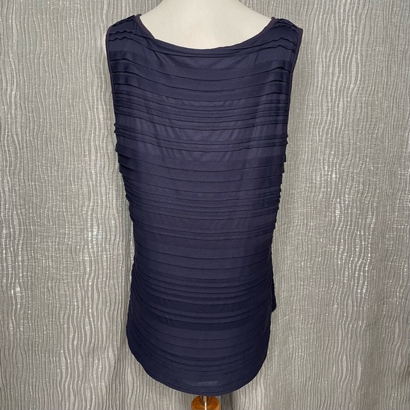 Banana Republic tiered shell - Picture 2 of 6